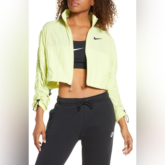 NIKE cropped track jacket- limelight - Picture 2 of 6